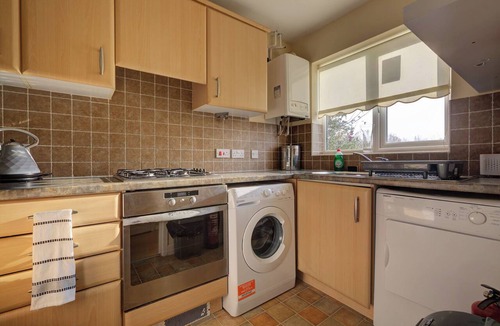 Peterborough House | Spacious Hampton Hargate Home w Parking & Garden