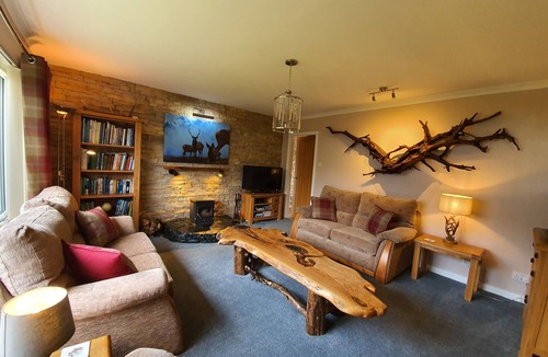 Glencoe House | Spacious Highland Getaway*ALL rooms en-suite* (3rd Bedroom optional extra)