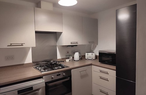 Stoke-on-Trent House | Spacious Home for Groups, Sleeps 8