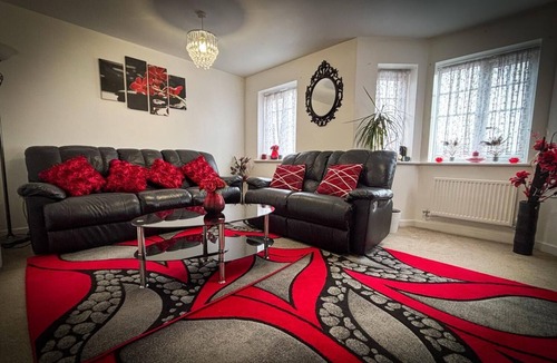 Smethwick House | Spacious Modern Townhouse, Discounts on long stays!