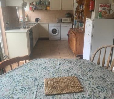 Westleton House | Spacious Suffolk Cottage in Village Setting
