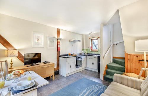 Hay-on-Wye House | Sparrows Nest - Ukc6437