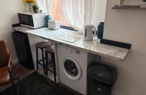 Coventry Apartment | Spencer 2