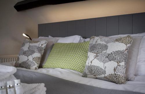 Painswick House | Spring Cottage