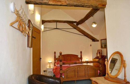 Amerton Apartment | Squirrel Barn