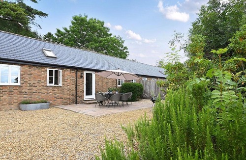 Hawkinge House | Squirrel Cottage