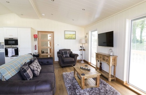 Gargrave Cabin | Squirrel Lodge, Gargrave