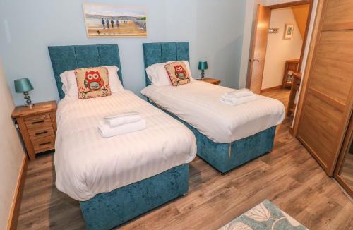 Solva House | St Harmon