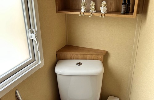 Jedburgh Cabin | Static Caravan Sleeps 4 with Parking and Balcony