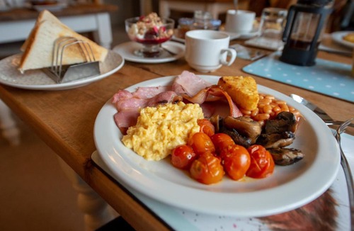 Bilbrook Bed & Breakfast | Steps Farmhouse