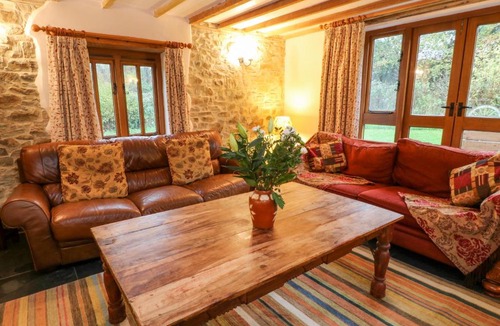 Clawton House | Stone Barn