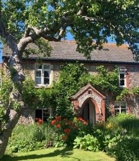 Holt Bed & Breakfast | Stone Cottage