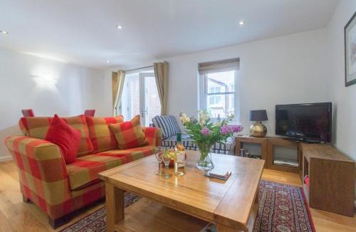 Aldeburgh Apartment | Stones Throw