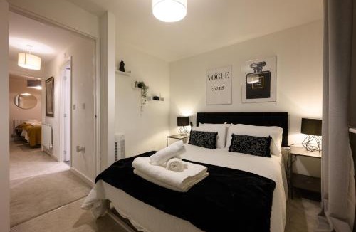 Hilton House | Stowe Hideout
