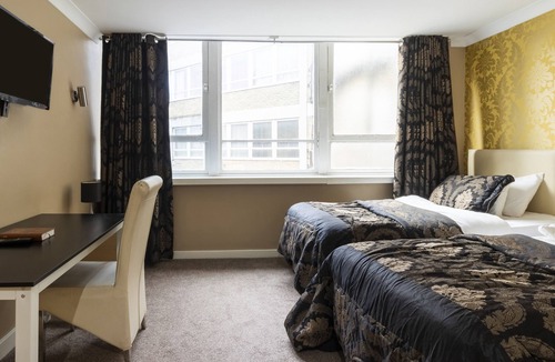 Luton Hotel | Stuart Hotel