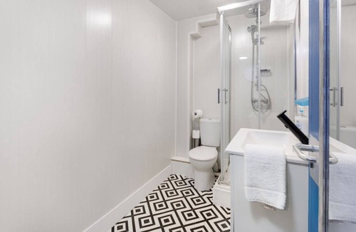Middlesbrough Apartment | Studio 3 City Centre Fast WiFi Smart TV