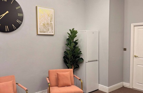 Oldham Apartment | Studio Aurelia - Oldham city centre