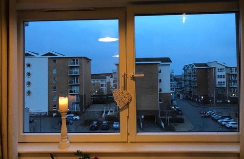 Century Wharf Apartment | Studio Cardiff Bay