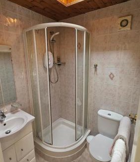 Cheadle Apartment | Studio Flat - 5 mins from Manchester Airport