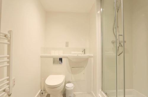 Bristol Floating Harbour Apartment | Studio Flat Close to Queen Square - Flat 3A