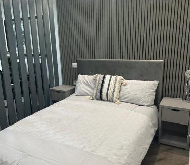 Mayesbrook Apartment | Studio T