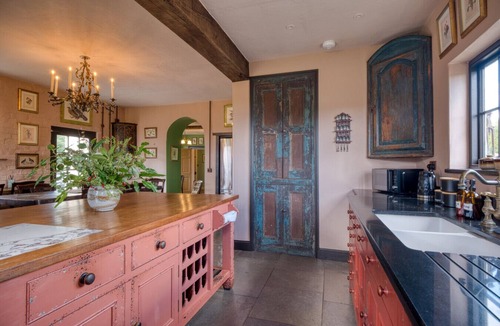 Forest of Dean House | Stunning 4-Bedroom Home in Worcestershire