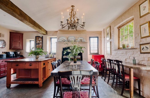Forest of Dean House | Stunning 4-Bedroom Home in Worcestershire