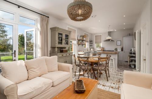 Hunton Bridge House | Stunning Modern Countryside Home PassTheKeys®
