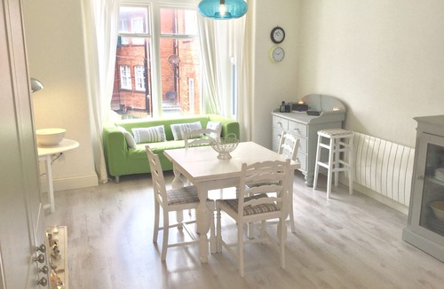 Sandsend Apartment | Stunning Sandsend Property - 30 meters from the beach!