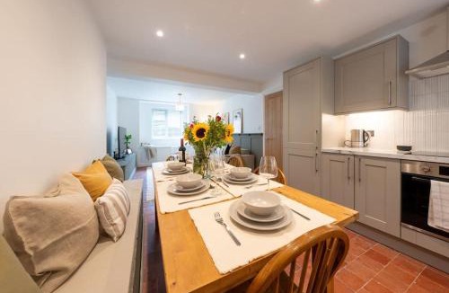 Bala House | Stylish, comfortable, convenient!
