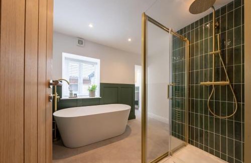 Bala House | Stylish, comfortable, convenient!