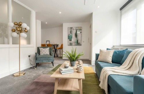 Rotherham Apartment | Stylish & Comfortable City Centre Studio