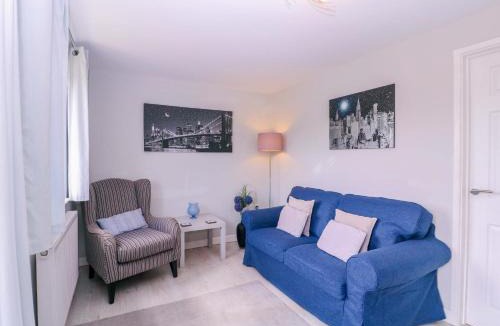 Llanfihangel Tal-y-llyn House | Sunny Cottage