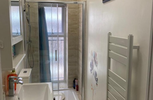 Bournemouth City Centre Apartment | Sunny Hive - West Cliff