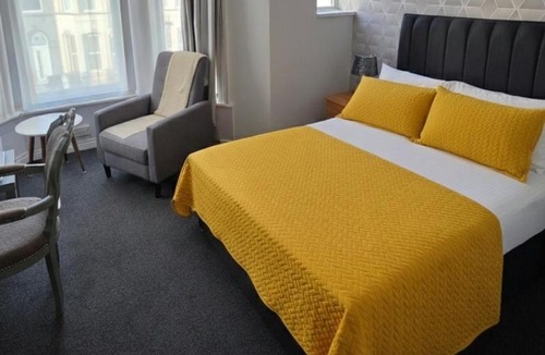 North Shore Hotel | Sunset Suites