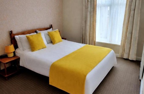 North Shore Hotel | Sunset Suites