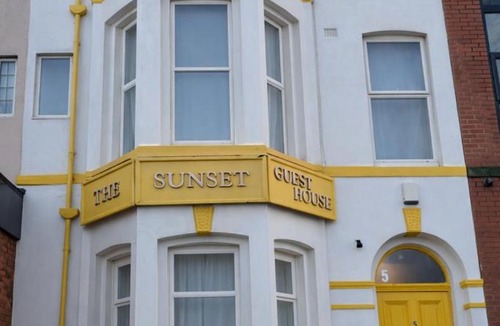 North Shore Hotel | Sunset Suites