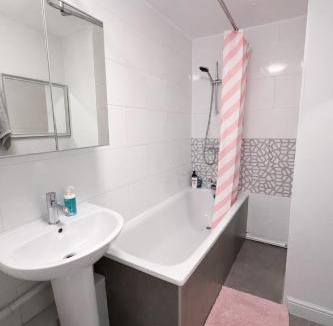 Sutton Central House | Sutton Cosy Rooms