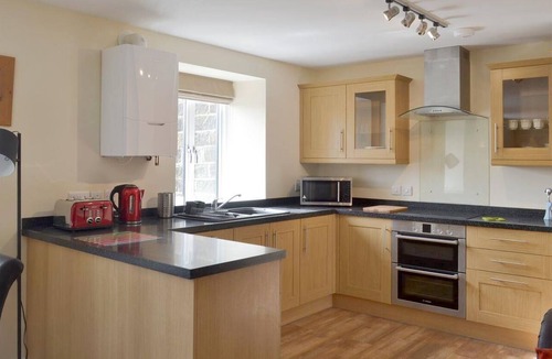 Matlock Apartment | 'Swallow View' A large luxury Apart. with stunning views over Matlock