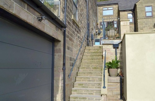 Matlock Apartment | 'Swallow View' A large luxury Apart. with stunning views over Matlock