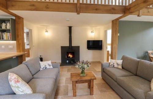 Edenbridge House | Swallows Lodge