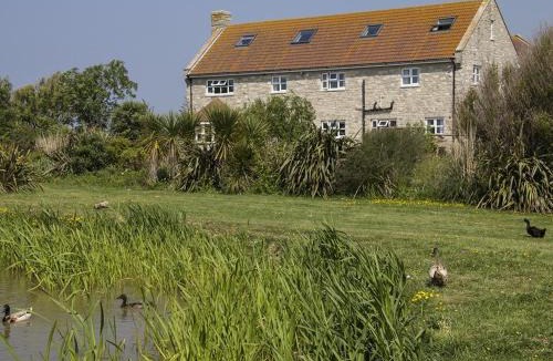 Wyke Regis Bed & Breakfast | Swallows Rest