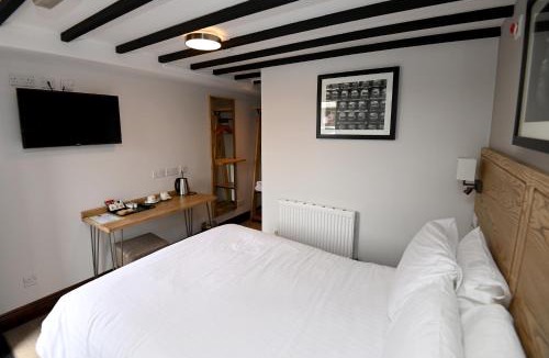 Thatcham Hotel | Swan, Thatcham by Marston's Inns