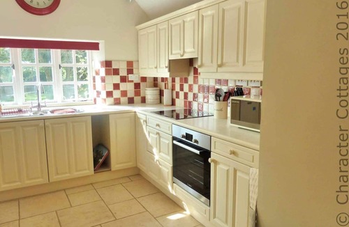 Southrop Cottage | Swan View