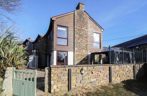 Par House | Sycamore