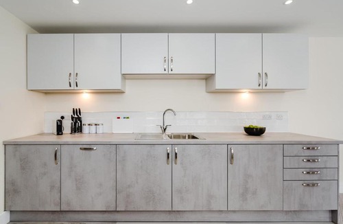 Cambridge Apartment | Tailored Stays - Science Park Apartments