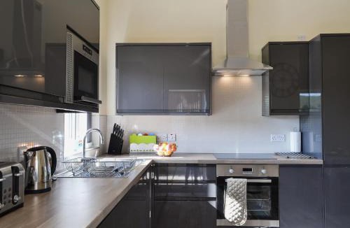 Cilcennin House | Tawelfan