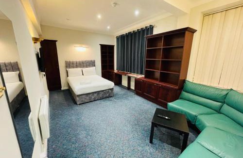 Bolton Hotel | TCH Lodge
