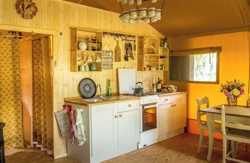 West Compton Cottage | Tent 2 Tangleweood - UKC4717