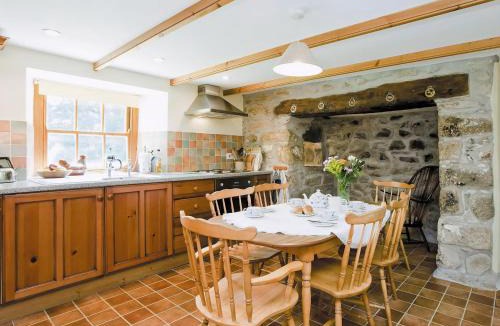 Rosudgeon House | Thatch Cottage